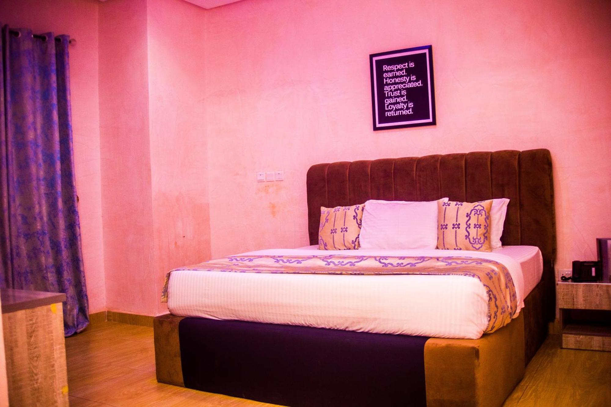 Vibes Suites Kaba Екстериор снимка