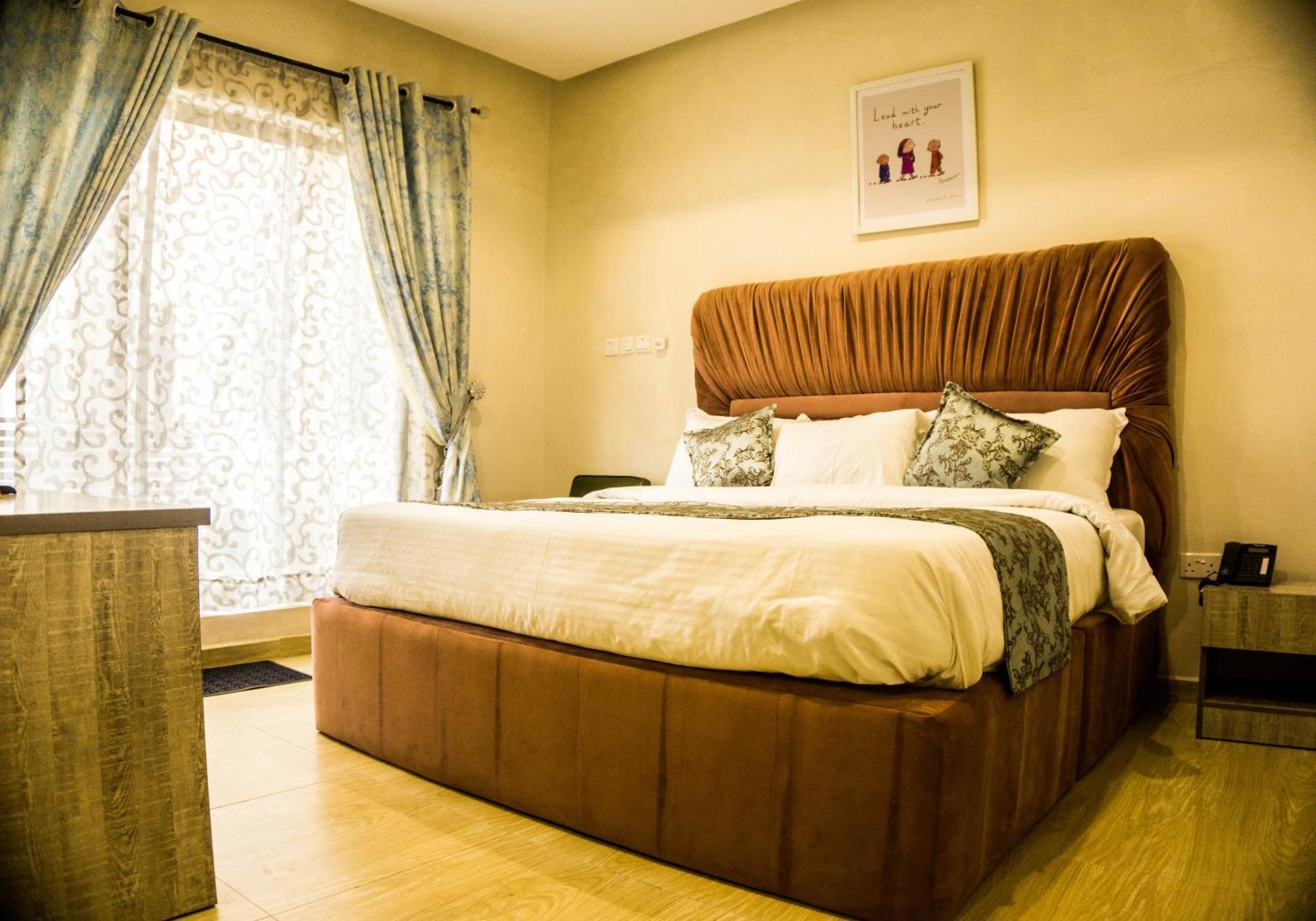 Vibes Suites Kaba Екстериор снимка
