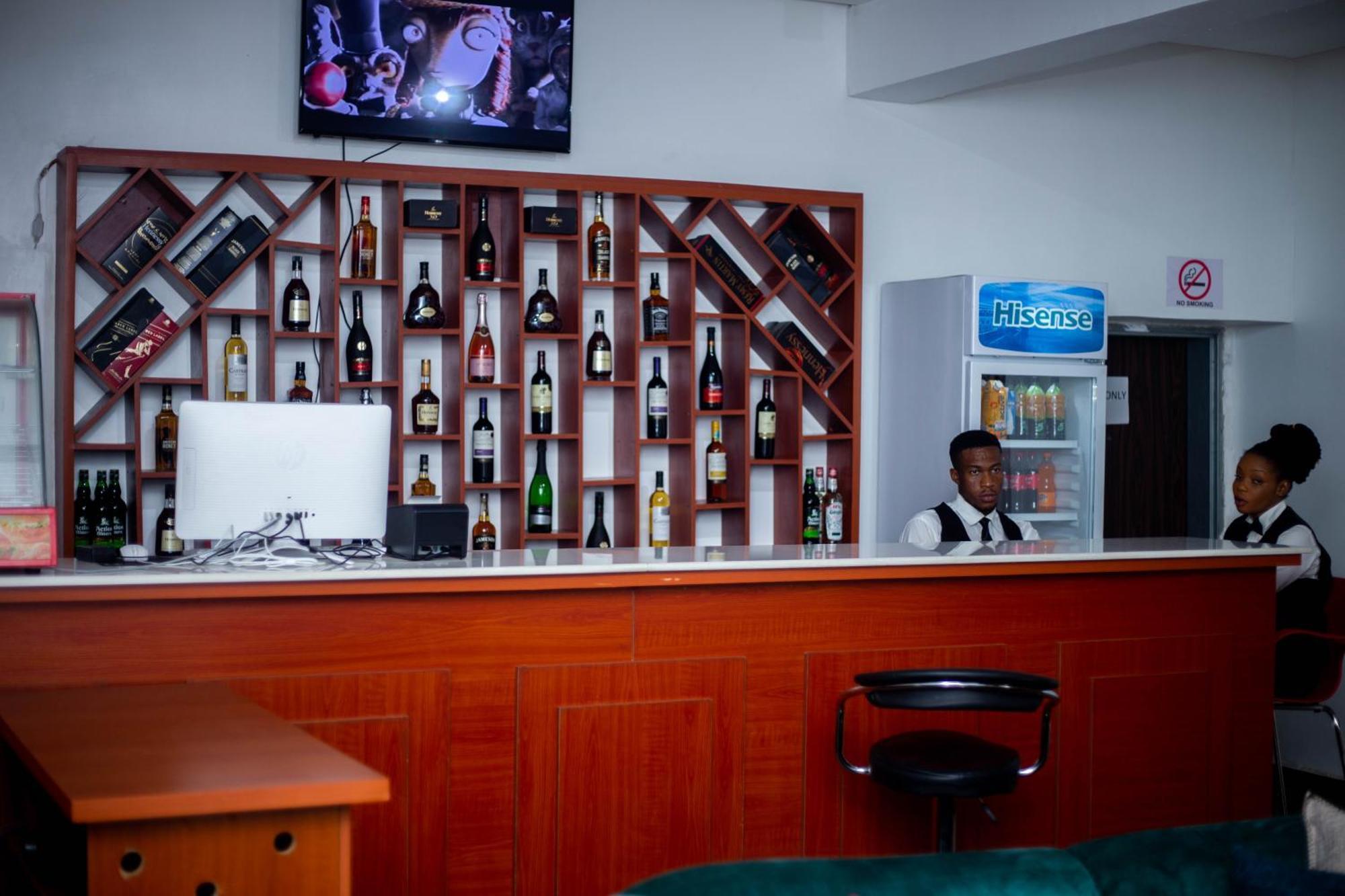 Vibes Suites Kaba Екстериор снимка