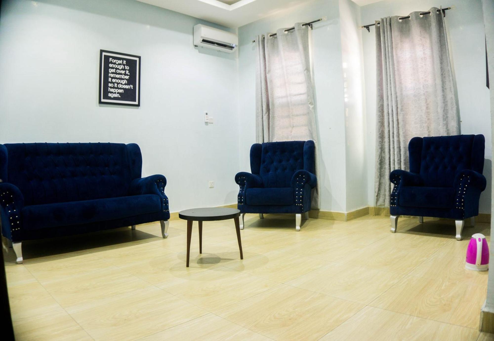 Vibes Suites Kaba Екстериор снимка