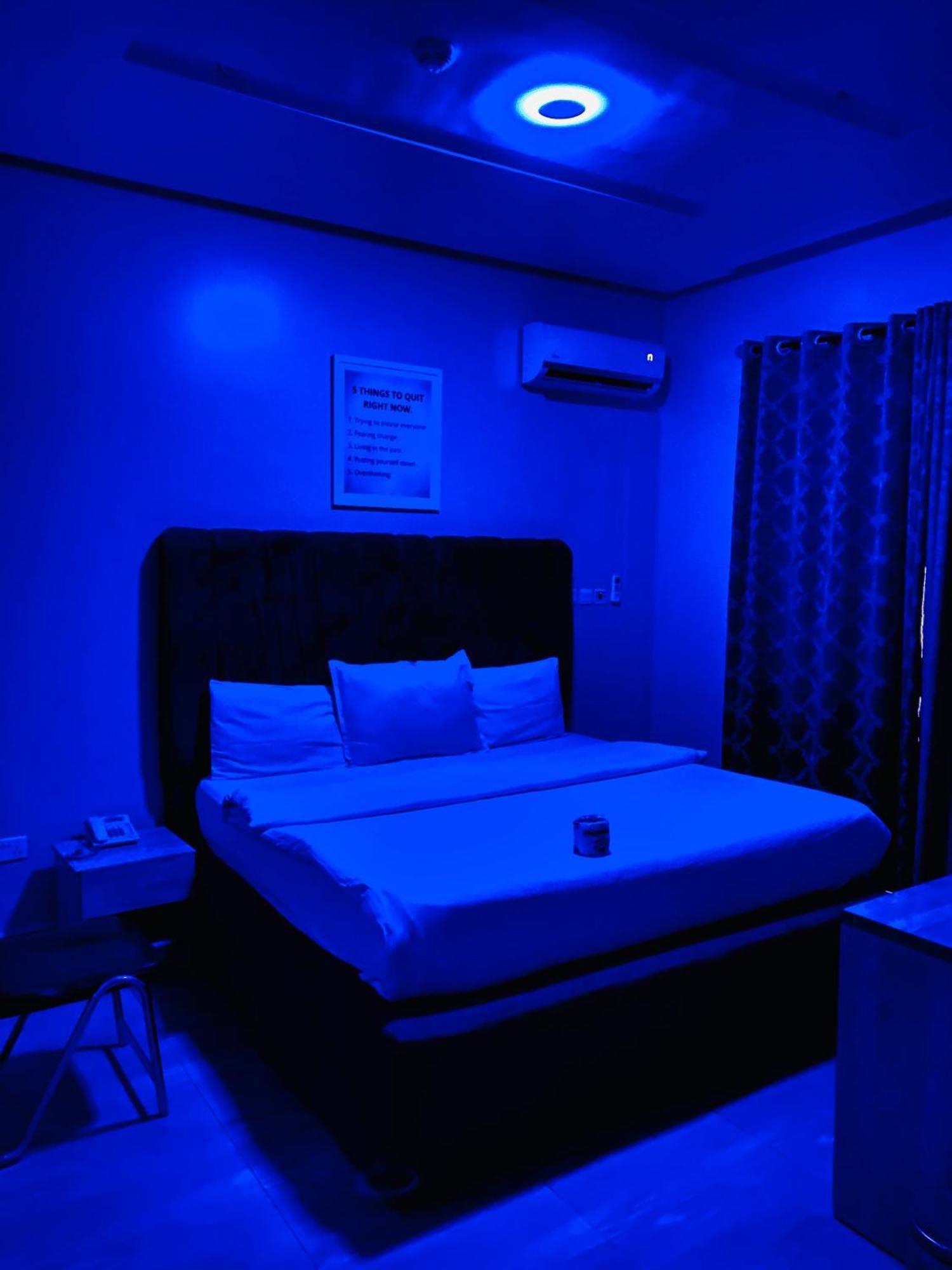 Vibes Suites Kaba Екстериор снимка
